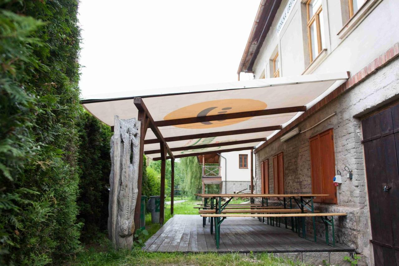 Turistická ubytovna U Tlusťocha Malá Skála Exteriér fotografie